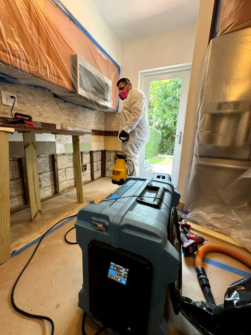 24/7 Service Pros water damage inspection and restoration in Miramar, FL
